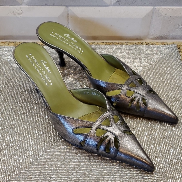 SOLD!!! DONALD J PLINER "Roan" Mules -Size 6 1/2 - Picture 1 of 7
